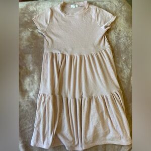 Cute casual dress, drop waist, short sleeve, pink, short. Women’s medium.
